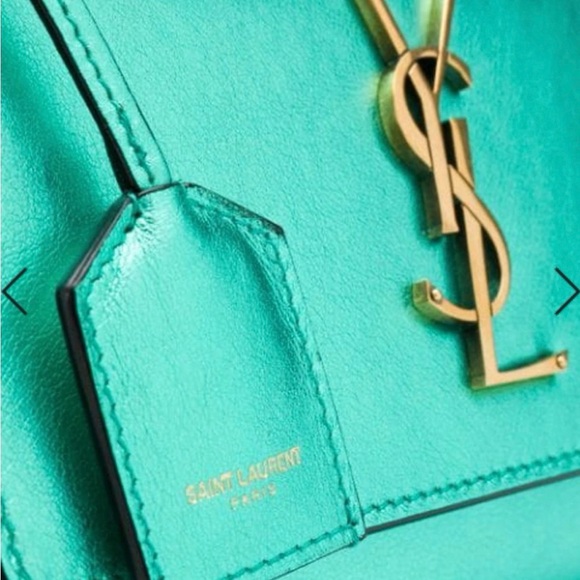 Saint Laurent Metallic Monogram Sunset Bag - Picture 12 of 16